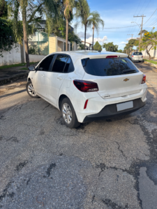 Chevrolet  Onix Hatch LT 1.0 foto 5