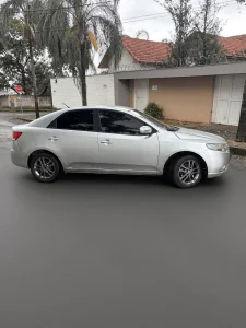 Kia CERATO EX3 1.6ATNB foto 4