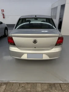 Volkswagen Voyage 1.0 foto 5