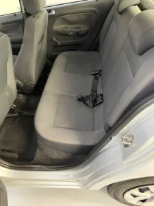 Volkswagen Voyage 1.0 foto 8
